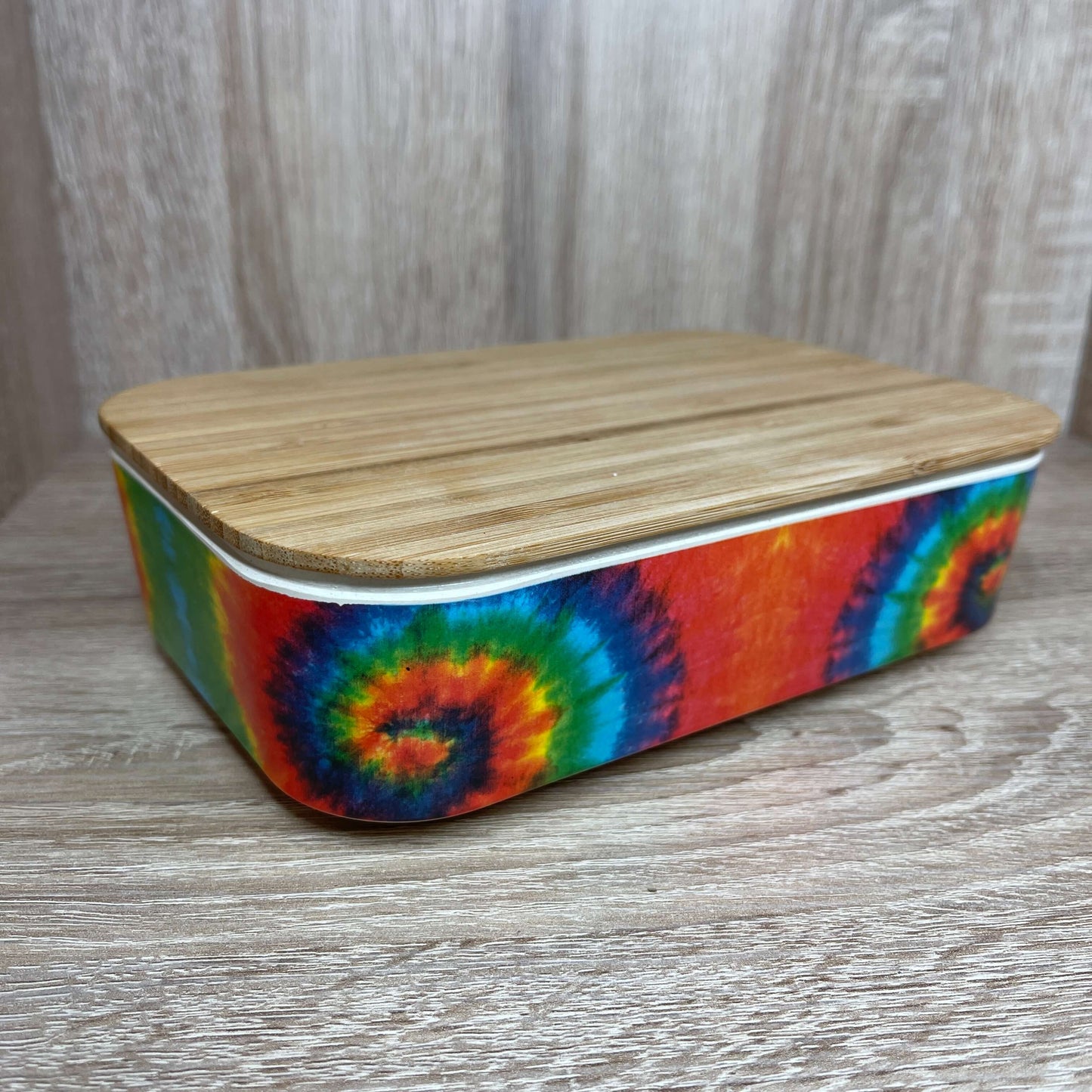 Bamboo tiedye lunch box.