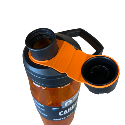 Camelbak chute mag drink bottle in orange..