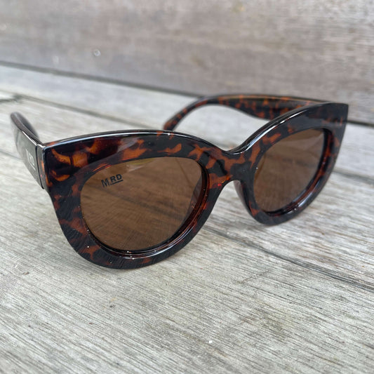 Womens sunglasses with Elizabeth Taylor style frames in tortoiseshell.