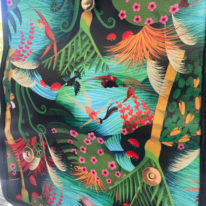 Great Barrier Toiletry Bag - Wahine in Water