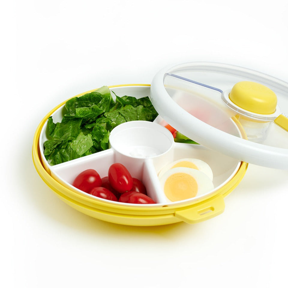 Gobe snack spinner lunch box in lemon yellow and white.