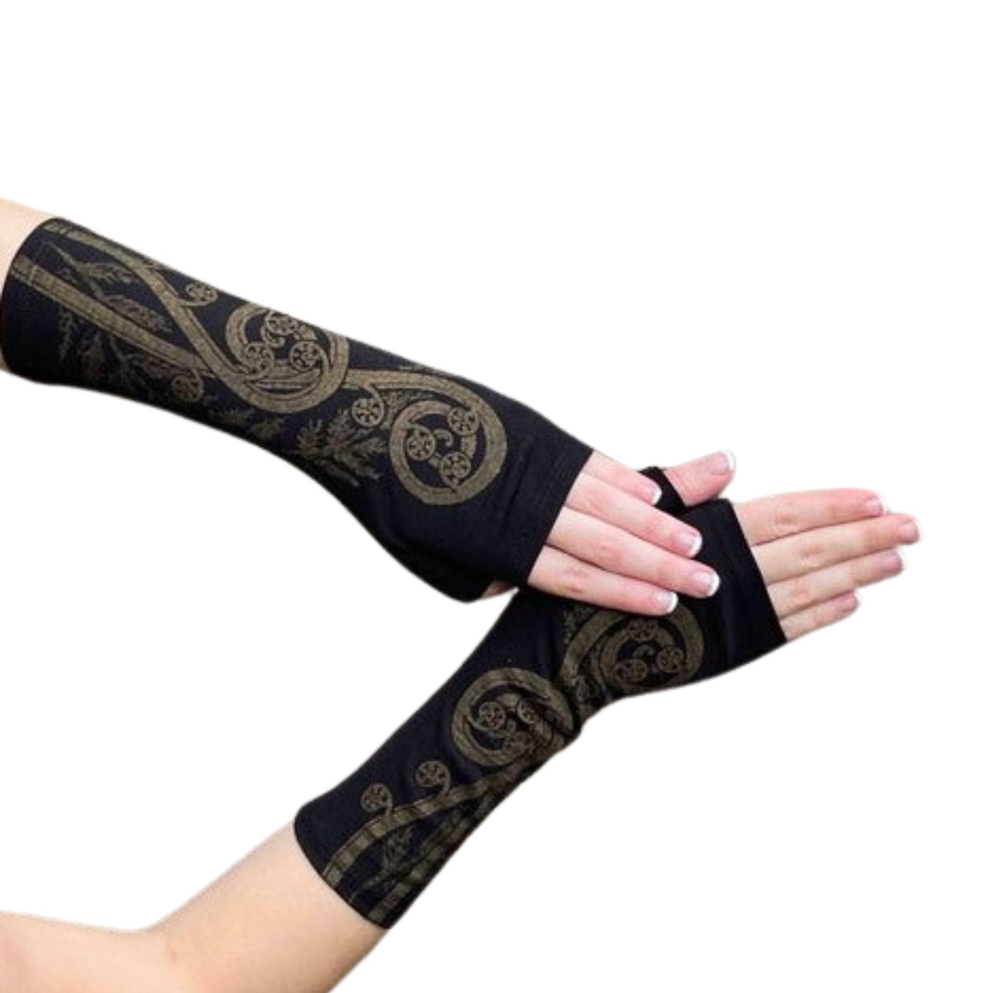 Merino Gloves Black Fern Spiral