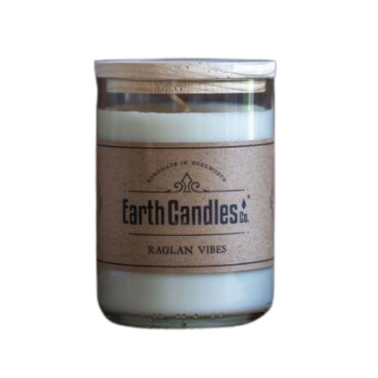 Raglan Vibes Soy Candle from Earth candles. Proudly made in New Zealand from re purposed bottles. This one is 360 grams