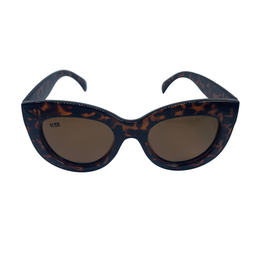 Womens sunglasses with Elizabeth Taylor style frames in tortoiseshell.