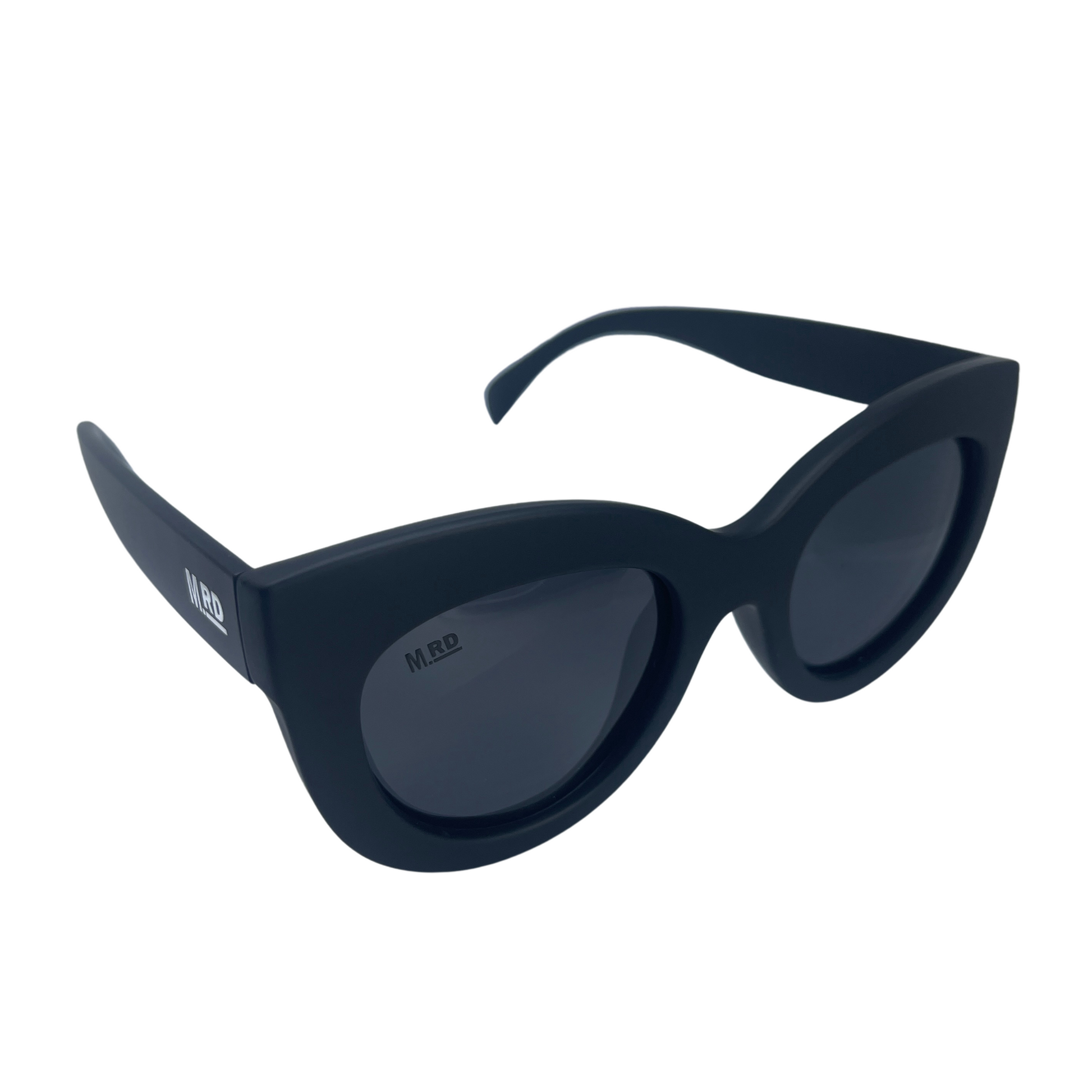 Womens sunglasses with Elizabeth Taylor style frames in black
