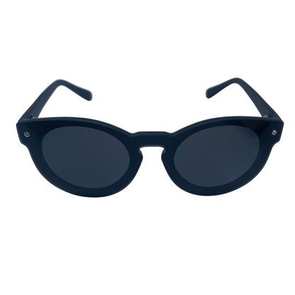 Womens sunglasses in Marilyn Monroe style with black frames.