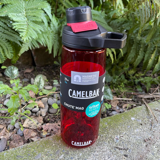 Camelbak chute mag drink bottle in cardinal red.