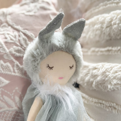 Sleepy Luna doll soft toy