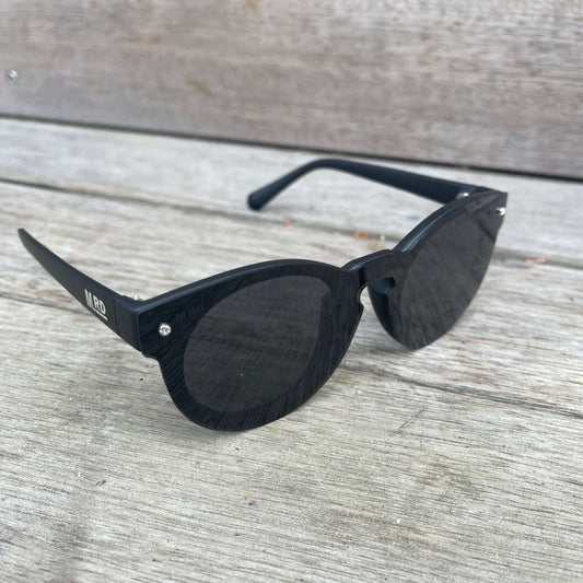 Womens sunglasses in Marilyn Monroe style with black frames.