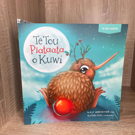Children's book Te Tou Piataata o Kuwi. The Te Reo Maori version of Kuwis Very Shiny Bum by Kat Merewether.